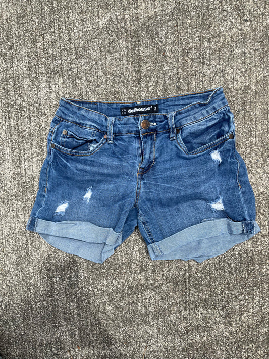 Distressed jeans shorts