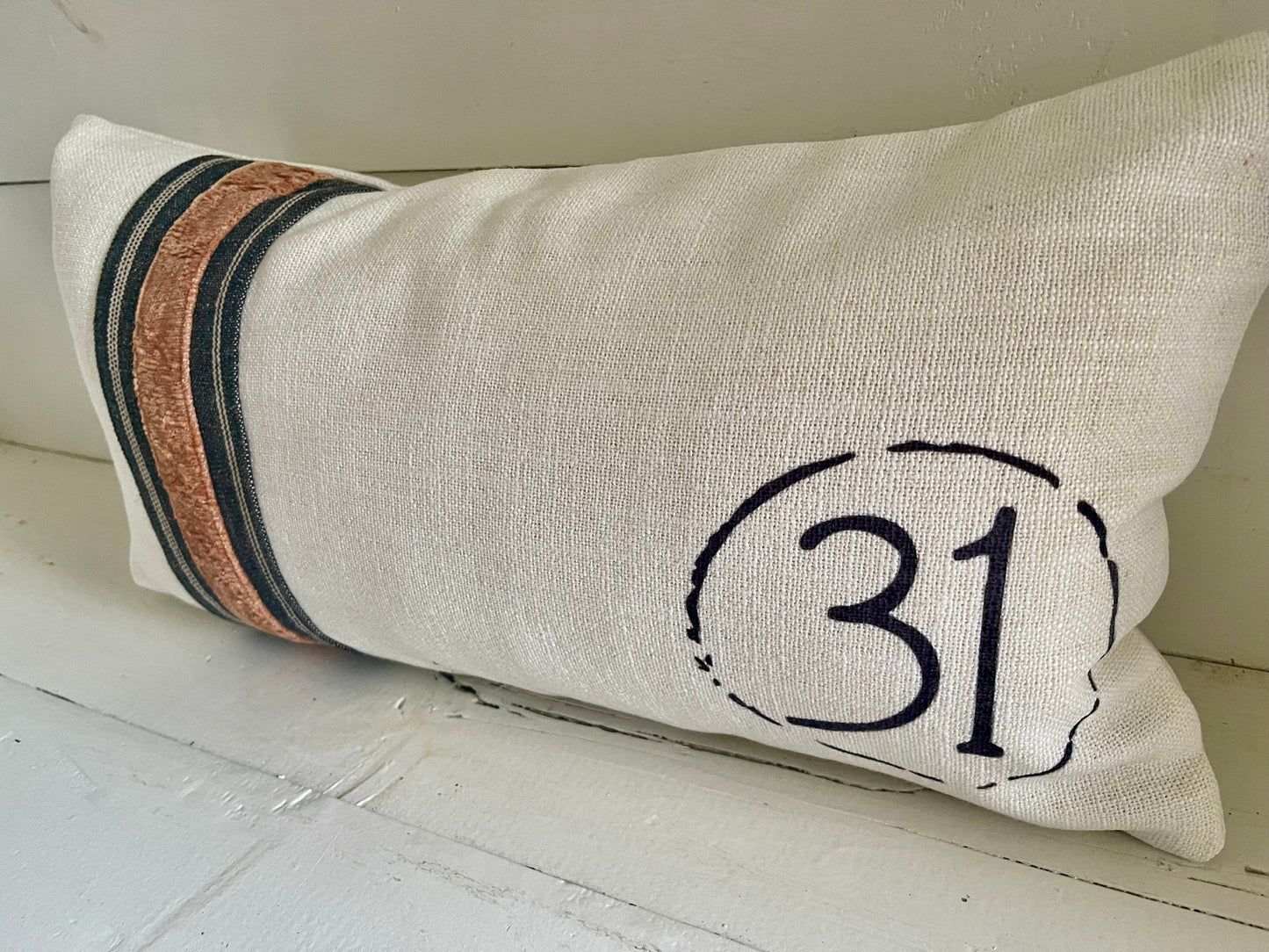 Halloween pillow, fall pillow decor, Halloween 31 pillow