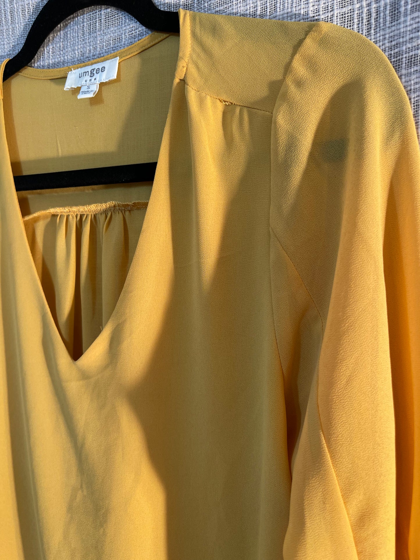 Umgee gold blouse