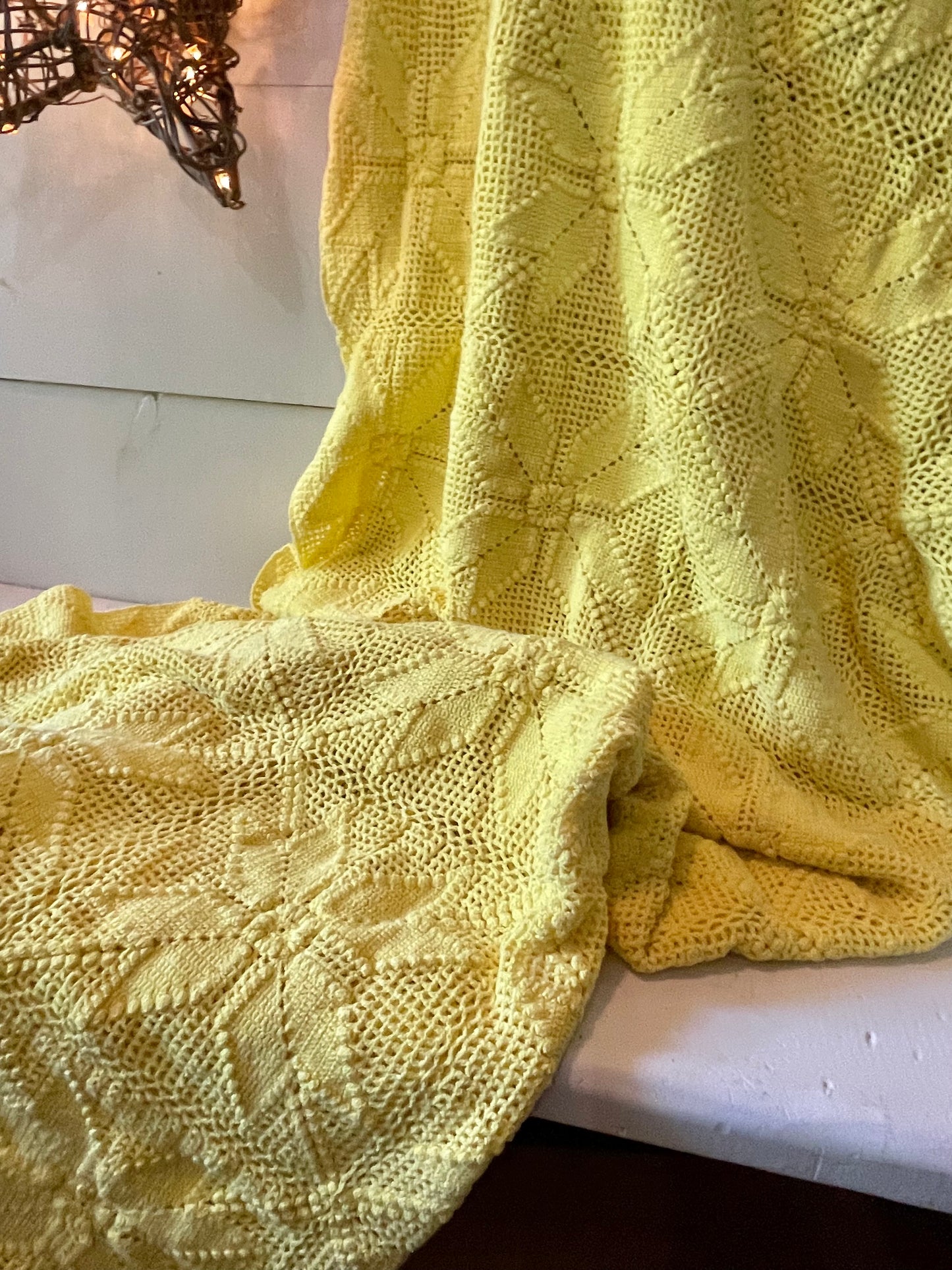 Vintage cotton star patterned knit blanket