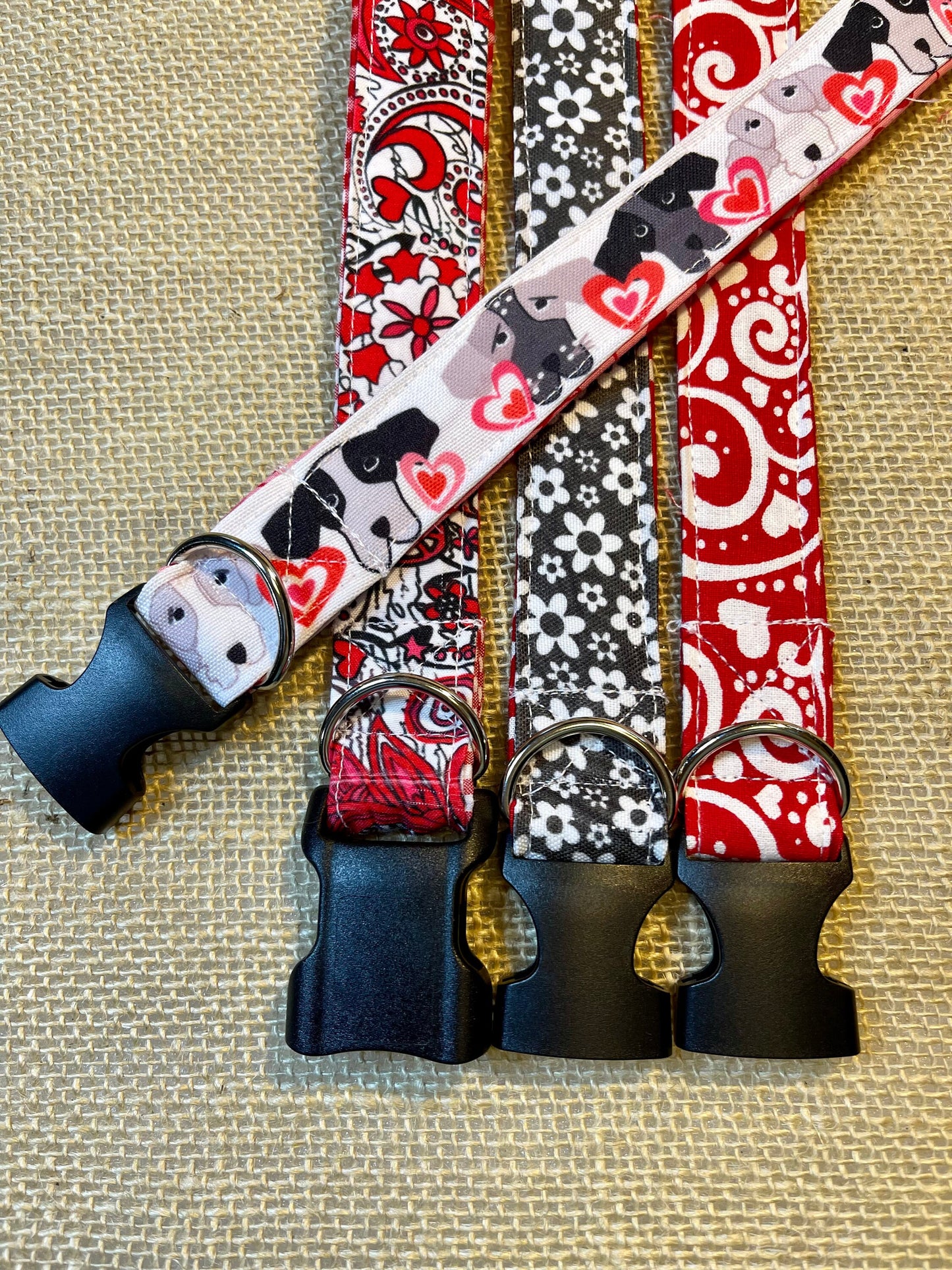 Red Heart dog collar, Valentine's Day dog collar
