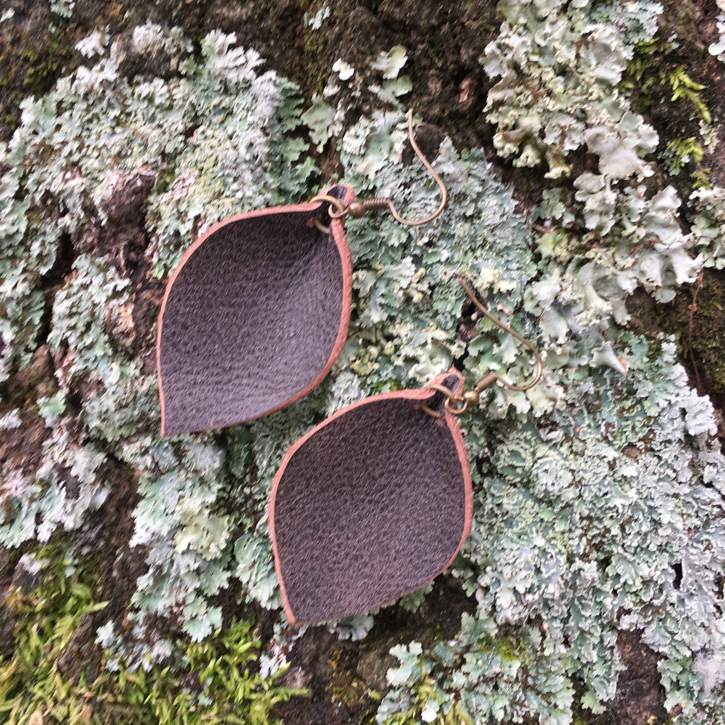 Leather teardrop earrings