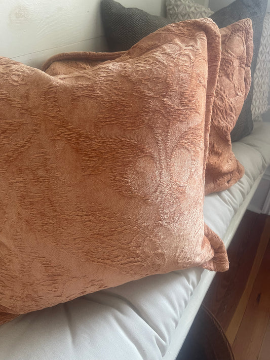 Pumpkin spice pillow, velvet pillow color