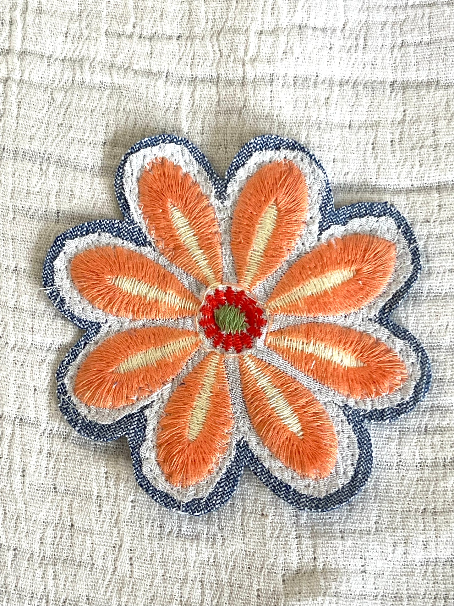 Embroidered daisy denim appliqué patch