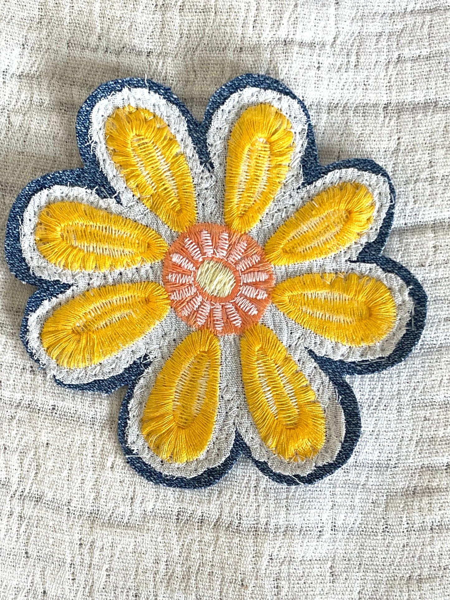 Embroidered daisy denim appliqué patch