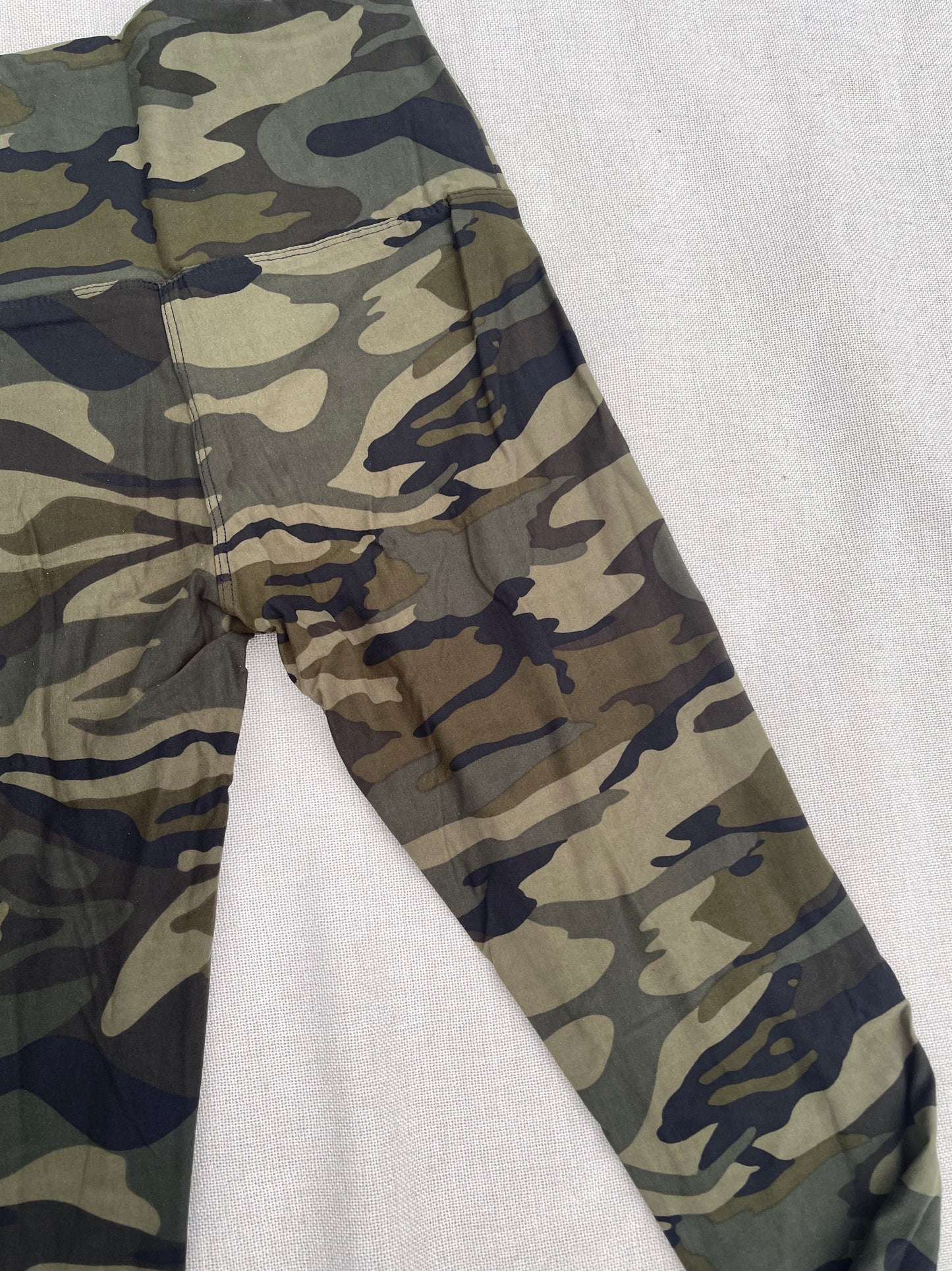 Camo leggings